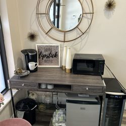 HER Lash Brow Beauty - Cute coffee/water station
