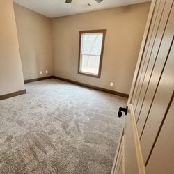 Acuario Flooring - Revolution Mills Carpet - Venice in color Silverado
