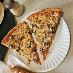 Gusto Pizzeria