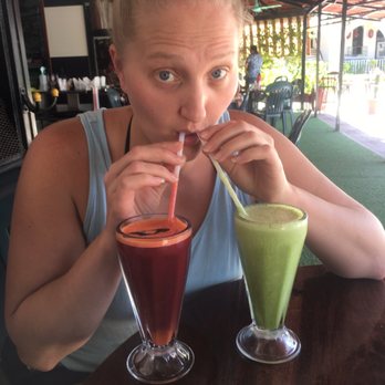 Nueva Zelanda Café - Beet and Orange Juice &  Green Juice! - Breakfast & Brunch Near Me - Ixtapa, GRO