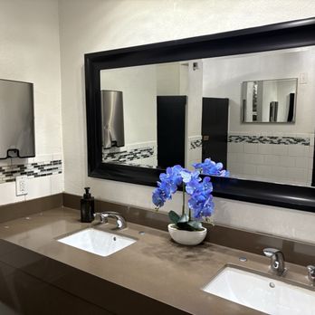 The Nest - Bathroom - Bars Near Me - Indian Wells, California The Nest - Bathroom - Bars Near Me - Indian Wells, California