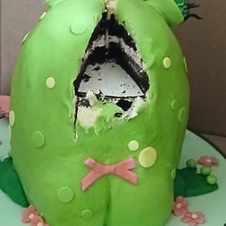 Bella Cakes By Thena - We got a big frog with lots of extra junk in the trunk!  The top layers were just the beginning!