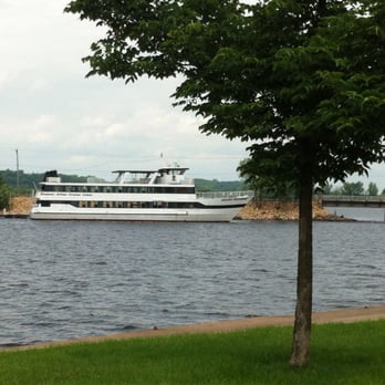 Hudson Bandshell Park - "Grand Dutchess" - Parks Near Me - Hudson, Wisconsin