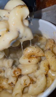 Mary Sue's Hot Chicken & Dough by null