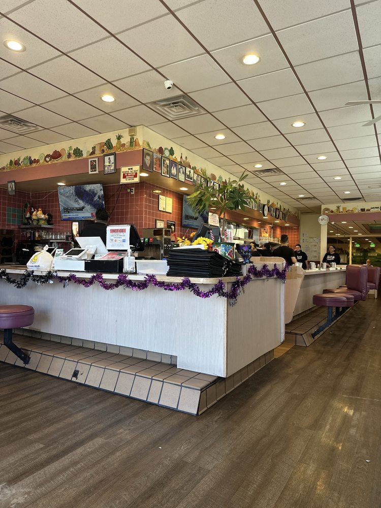 Nat's West Cafe