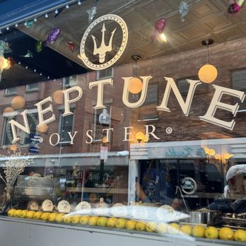 Neptune Oyster - Seafood Near Me - Boston, Massachusetts