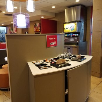 KFC - clean and organized - Chicken Wings Near Me - San Diego, California