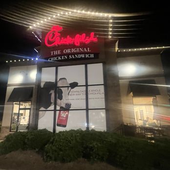 Chick-fil-A - Exterior - Fast Food Near Me - Fultondale, Alabama Chick-fil-A - Exterior - Fast Food Near Me - Fultondale, Alabama