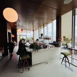 Citrus Club - Interior bar area
