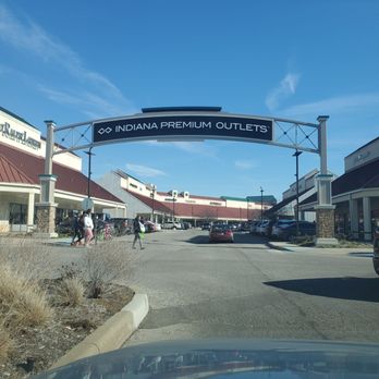 Indiana Premium Outlets - Shopping Centers Near Me - Edinburgh, Indiana