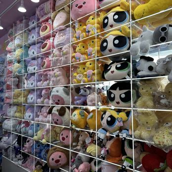 Miniso - Department Stores Near Me - Pasadena, California
