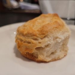 McEwen's Memphis - Complimentary biscuit
