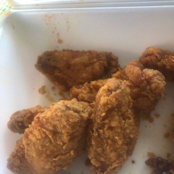 Hooters - No mild sauce here.... Wow!! - American Near Me - Countryside, Illinois