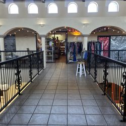 Carefree Marketplace