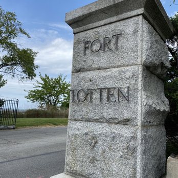 FORT TOTTEN PARK - Updated October 2024 - 560 Photos & 97 Reviews ...