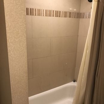 Bahia Resort Hotel - Shower - San Diego, CA