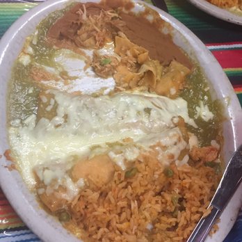 Las Fuentes - Enchiladas suizas lunch portion - Mexican Near Me - La Grange, Texas Las Fuentes - Enchiladas suizas lunch portion - Mexican Near Me - La Grange, Texas