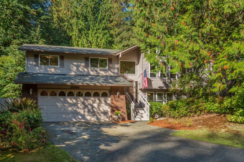 TERESA K NELSON COMPASS 13 Photos 11901 NE Village Plz, Kirkland