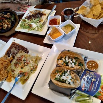 Mi Lindo San Blas - Seafood Near Me - Lincoln Park, Michigan
