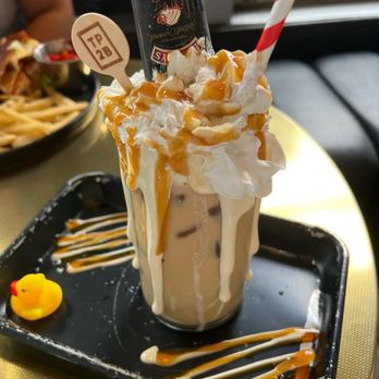 The Place 2 Be - Breakfast & Brunch Near Me - West Hartford, Connecticut The Place 2 Be - Breakfast & Brunch Near Me - West Hartford, Connecticut