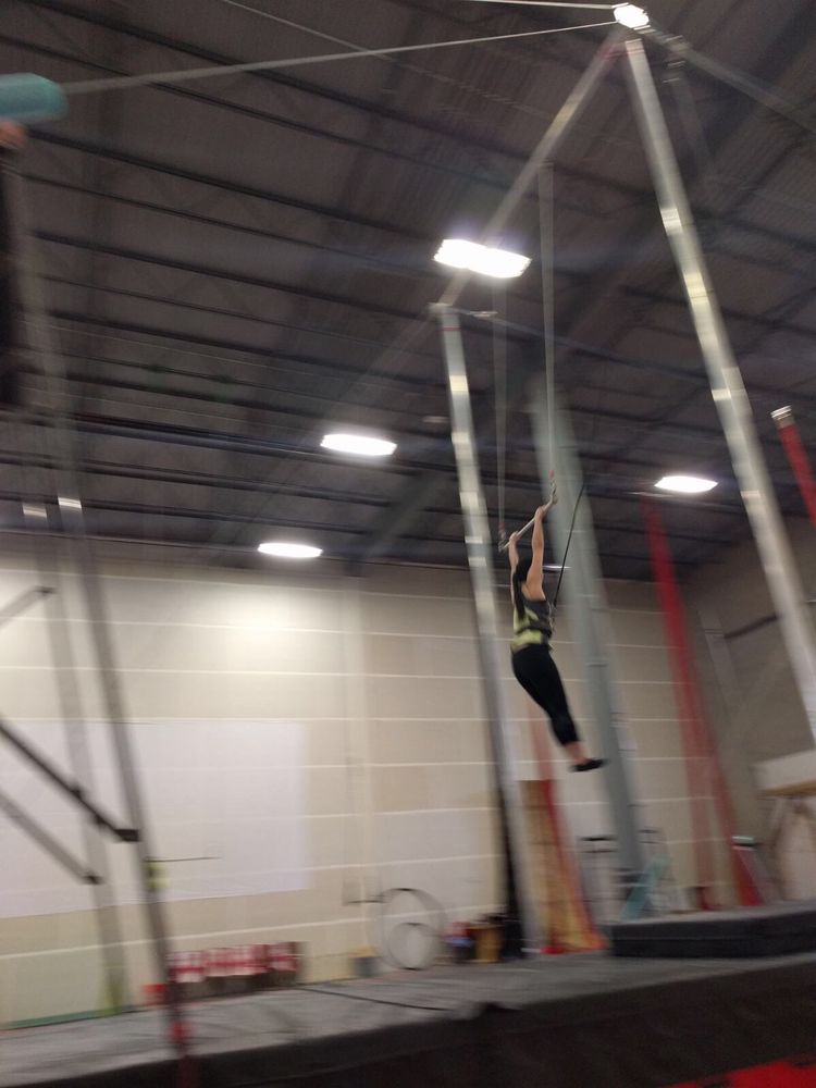 WEST COAST FLYING TRAPEZE Updated August 2024 10519055 Airport Way