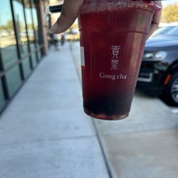 Gong Cha - Cinco Ranch - Medium hibiscus green tea with pearl