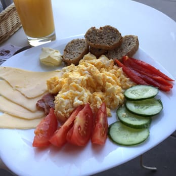 Café du Monde - Rustic set breakfast. - Bakeries Near Me - Warsaw, MZ