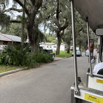 Old Town Trolley Tours St Augustine - Quiet residential street near stop #17. - Historical Tours Near Me - St. Augustine, Florida
