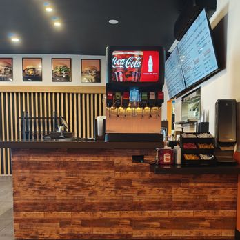 Sizzle Shack Burger - Fountain drink machine - Burgers Near Me - La Mesa, California