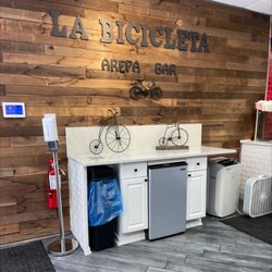 La Bicicleta Arepa Bar 