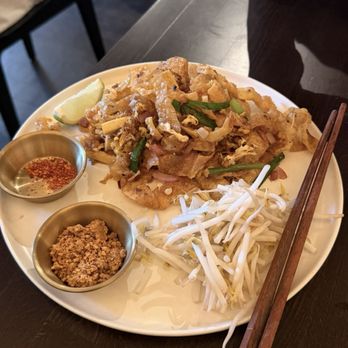 COO Thai Cuisine - Thai Near Me - Chicago, Illinois
