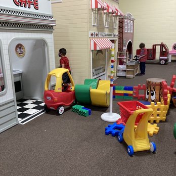 Bumblebee Play Cafe - One of the two play rooms. - Playgrounds Near Me - Elgin, Illinois