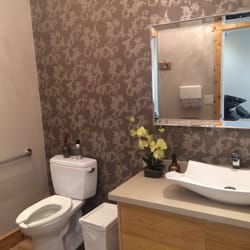 Yuna Hair Studio - Pretty washroom