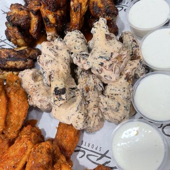 Output Sports Bar - $90 dollar platter - Sports Bars Near Me - Berwyn, Illinois