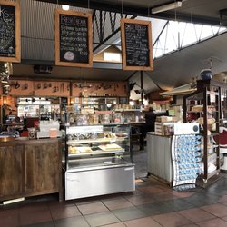 Morning Loaf Bakery - Large and spacious also quirky.