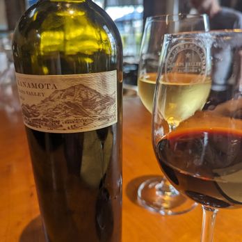 Napa General Store - Napa Sauv Blanc & red blend - Home Decor Near Me - Napa, California