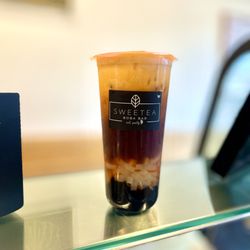 Sweetea Boba Bar - THAI TEA WITH LYCHEE JELLY AND TAPIOCA