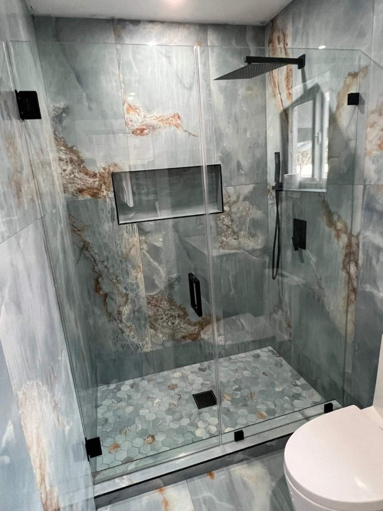 Slide of Deras Roofing & Remodelacio