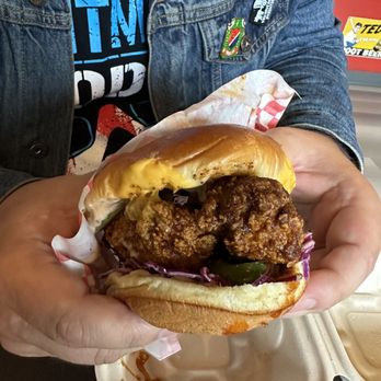 Chubby’s Hot Chicken - Burgers Near Me - Forest Park, Illinois