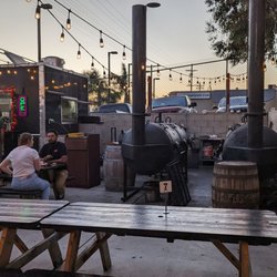 Aero Club Bar - Outdoor bbq area