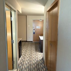 Holiday Inn Express & Suites Warwick-Providence