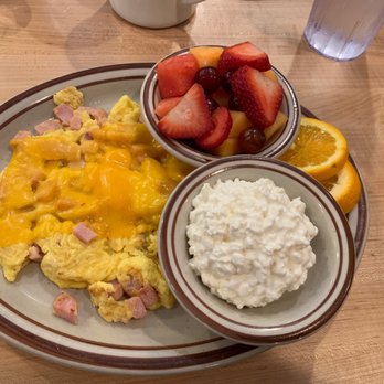 Mo's Egg House - The Ham Scramble with Cheese! - Breakfast & Brunch Near Me - Redmond, Oregon Mo's Egg House - The Ham Scramble with Cheese! - Breakfast & Brunch Near Me - Redmond, Oregon