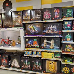 Lego Store