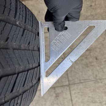 Firestone Complete Auto Care - Very worn right edge. - Tires Near Me - Fitchburg, Massachusetts