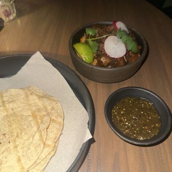 Cantina Rosa - Barbacoa lamb - Mexican Near Me - Chicago, Illinois