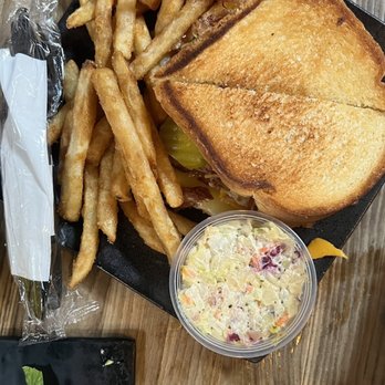 Miz Hattie’s Southern BBQ - Barbeque Near Me - Beacon, New York Miz Hattie’s Southern BBQ - Barbeque Near Me - Beacon, New York