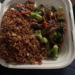 This is the Beef and Broccoli. So dry! No sauce at all! Don't recommend This is the Beef and Broccoli. So dry! No sauce at all! Don't recommend