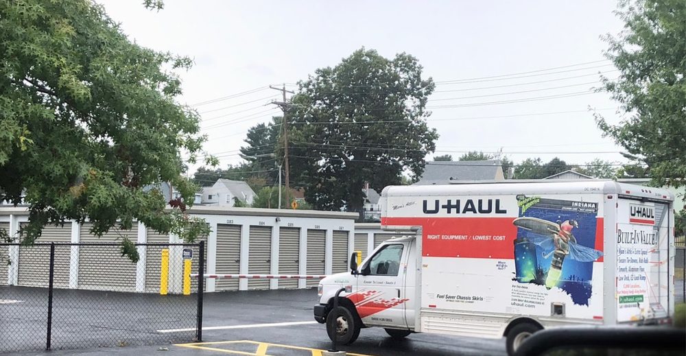 LOYAL STORAGE Updated September 2024 12 Photos 131 Burke St