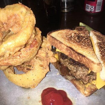 Horsefeathers - Pattie Melt Burger - American Near Me - Tarrytown, New York