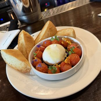 Beverly Bar - Burrata - Wine Bars Near Me - Beverly Hills, California
